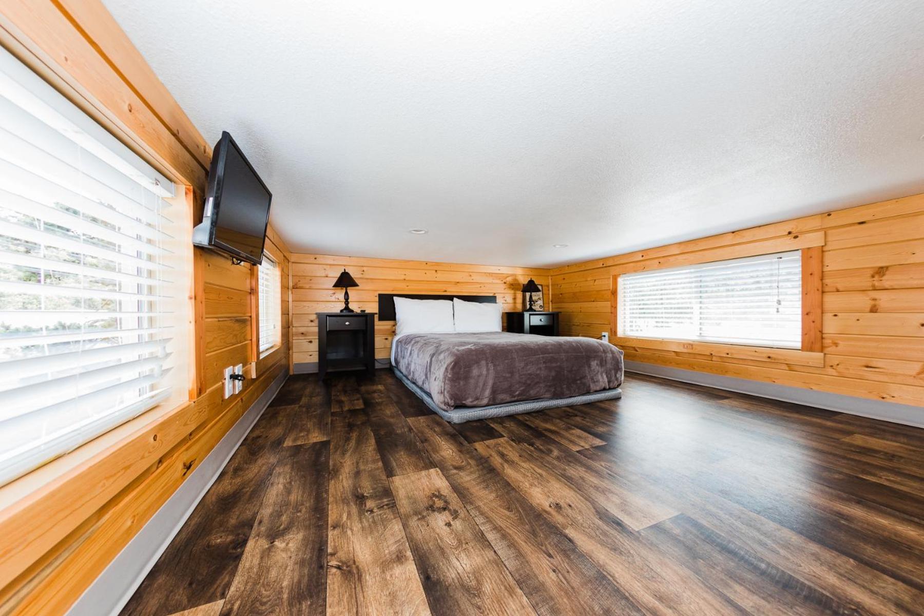 Hart's Camp Airstream & Rv Park Campsite Pacific City